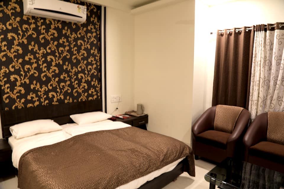 Hotel Ira Executive Deluxe A/C Room 7