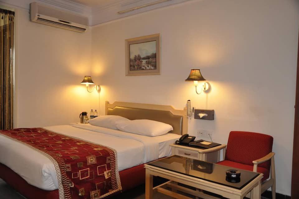 undefined Hotel Sovereign 5