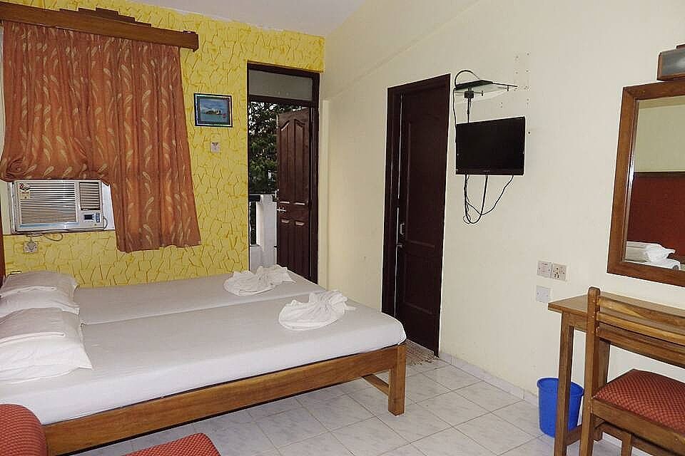 Deluxe Studio