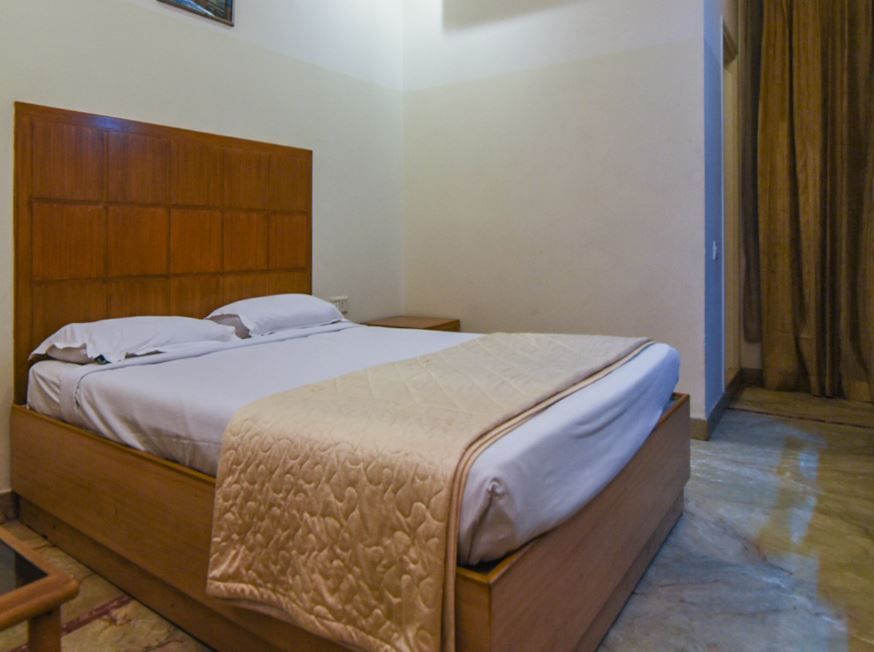 Prasidhi Stay Inn Deluxe Non AC 15