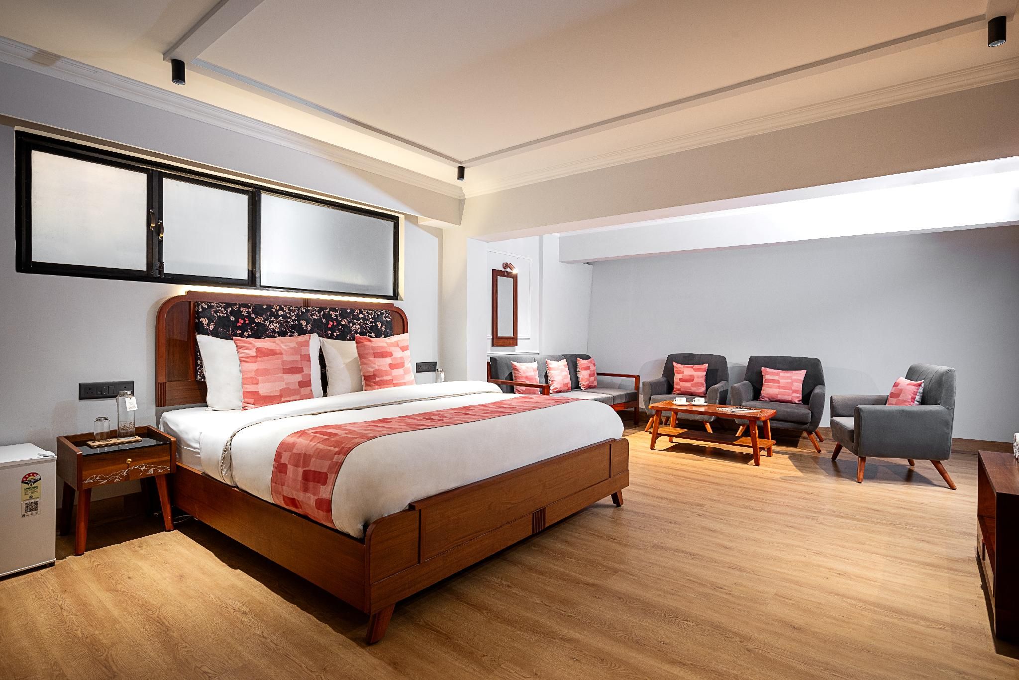 Suite Family Room