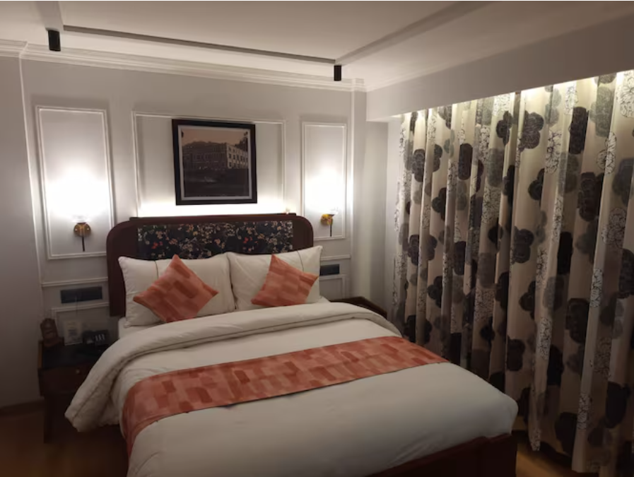 Suite Six Bed