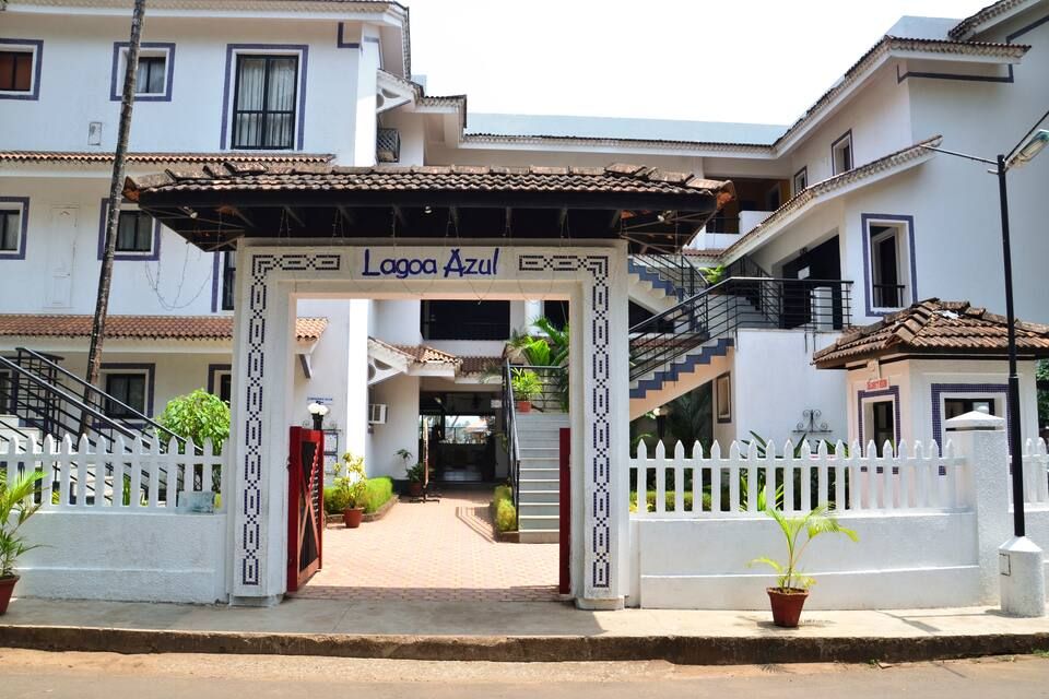 Standard Suite Facade