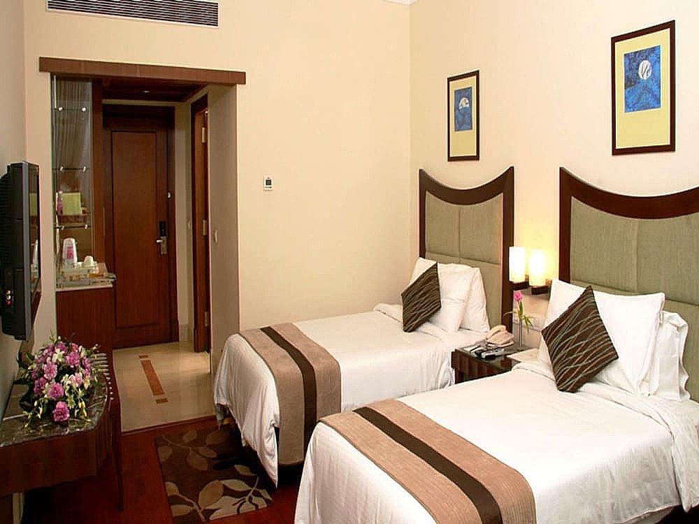 The Muse Sarovar Portico Nehru Place - A Sarovar Hotel Superior Room, 2 Twin Beds 2