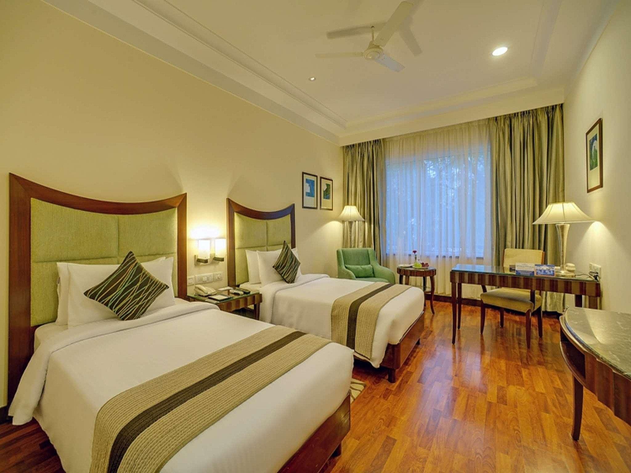 The Muse Sarovar Portico Nehru Place - A Sarovar Hotel Superior Single Room - YCHS 3