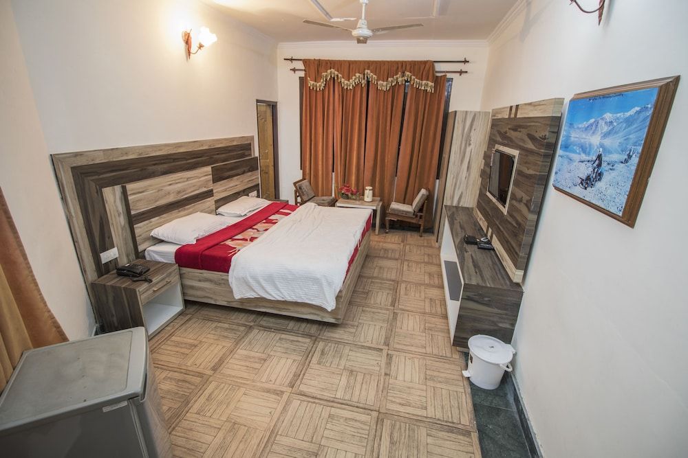 undefined WOWSTAYZ Hotel Sahiwa 5