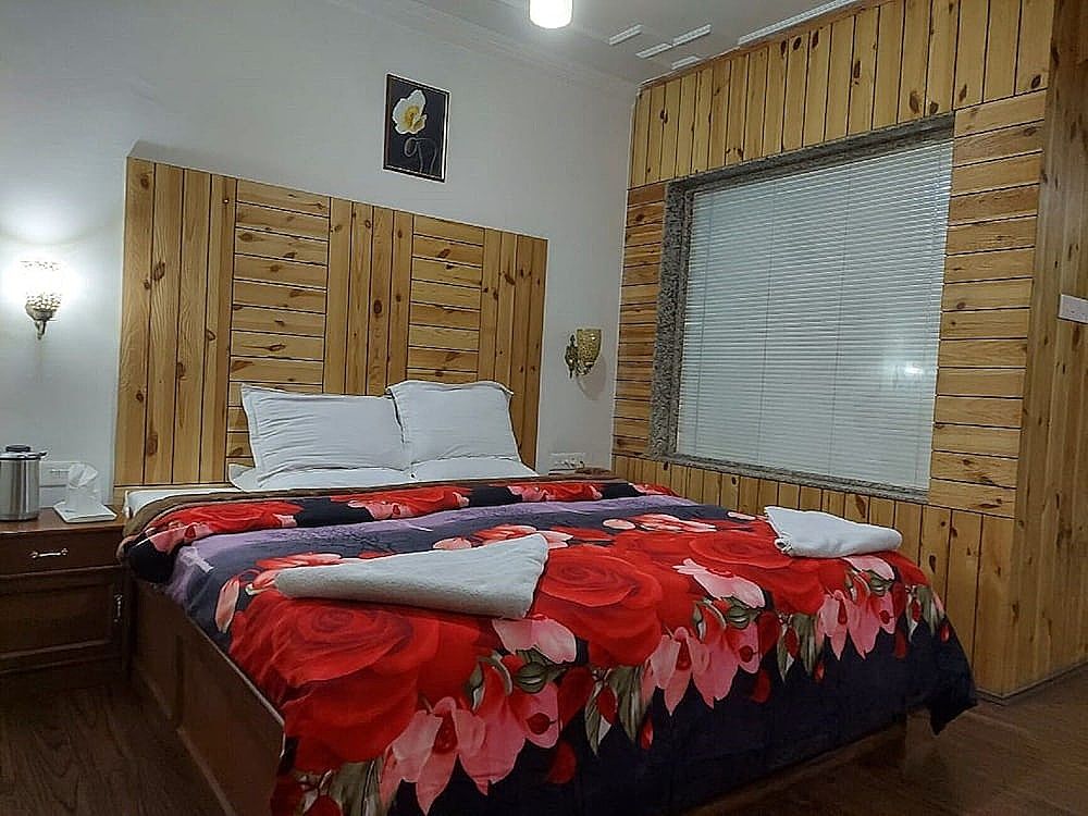 Executive Room, Mountain View