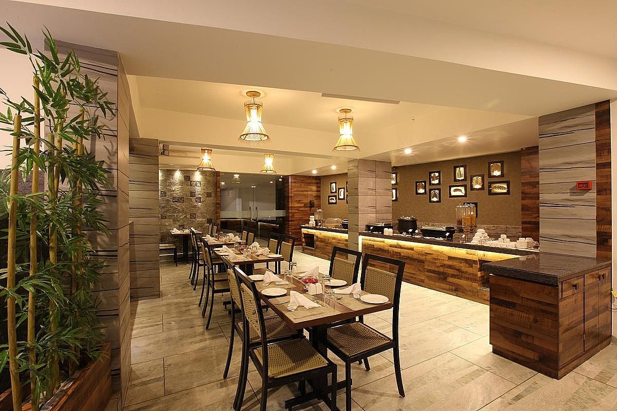 Food & Dining