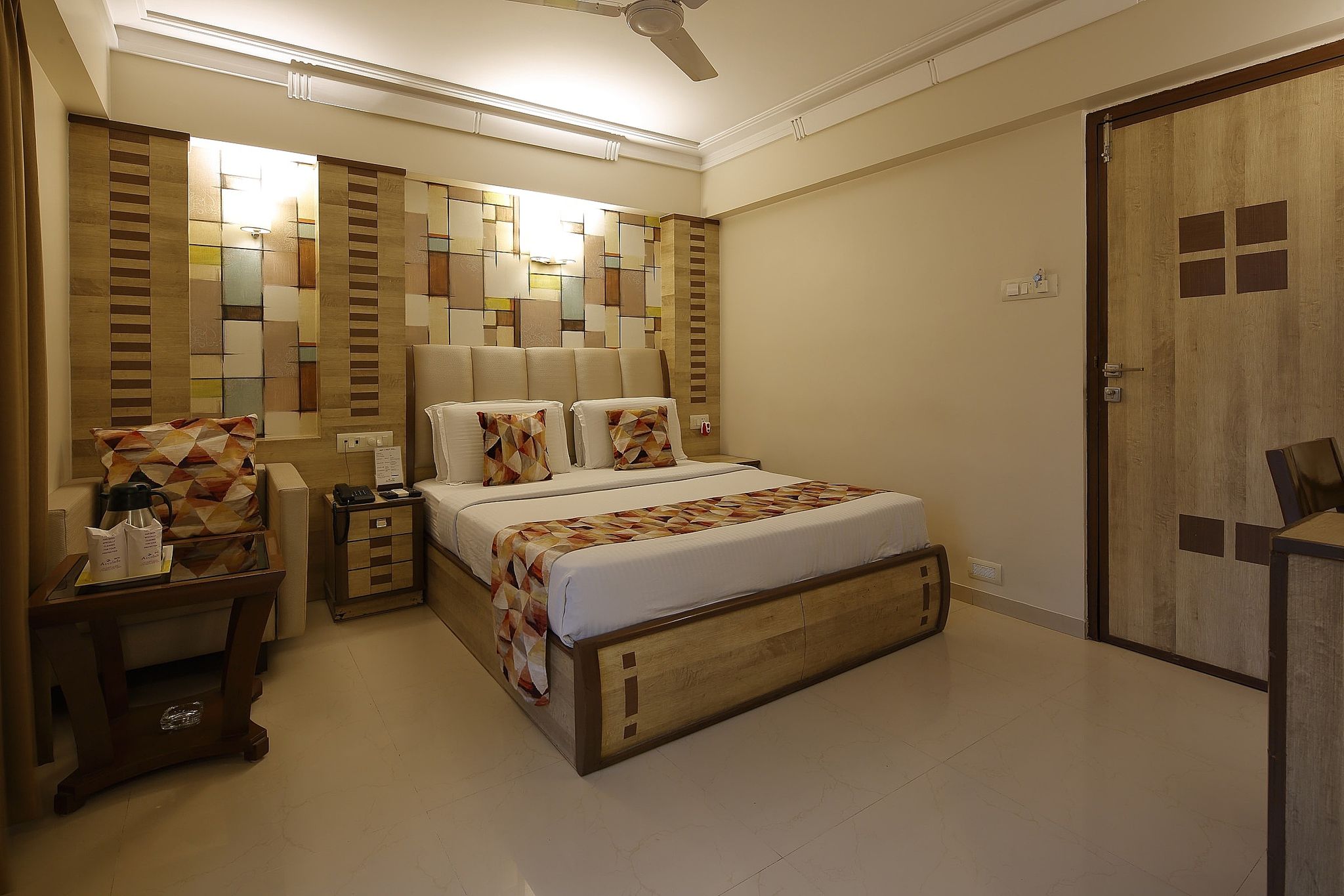 Hotel Accolade Suite Room with Bathtub 2