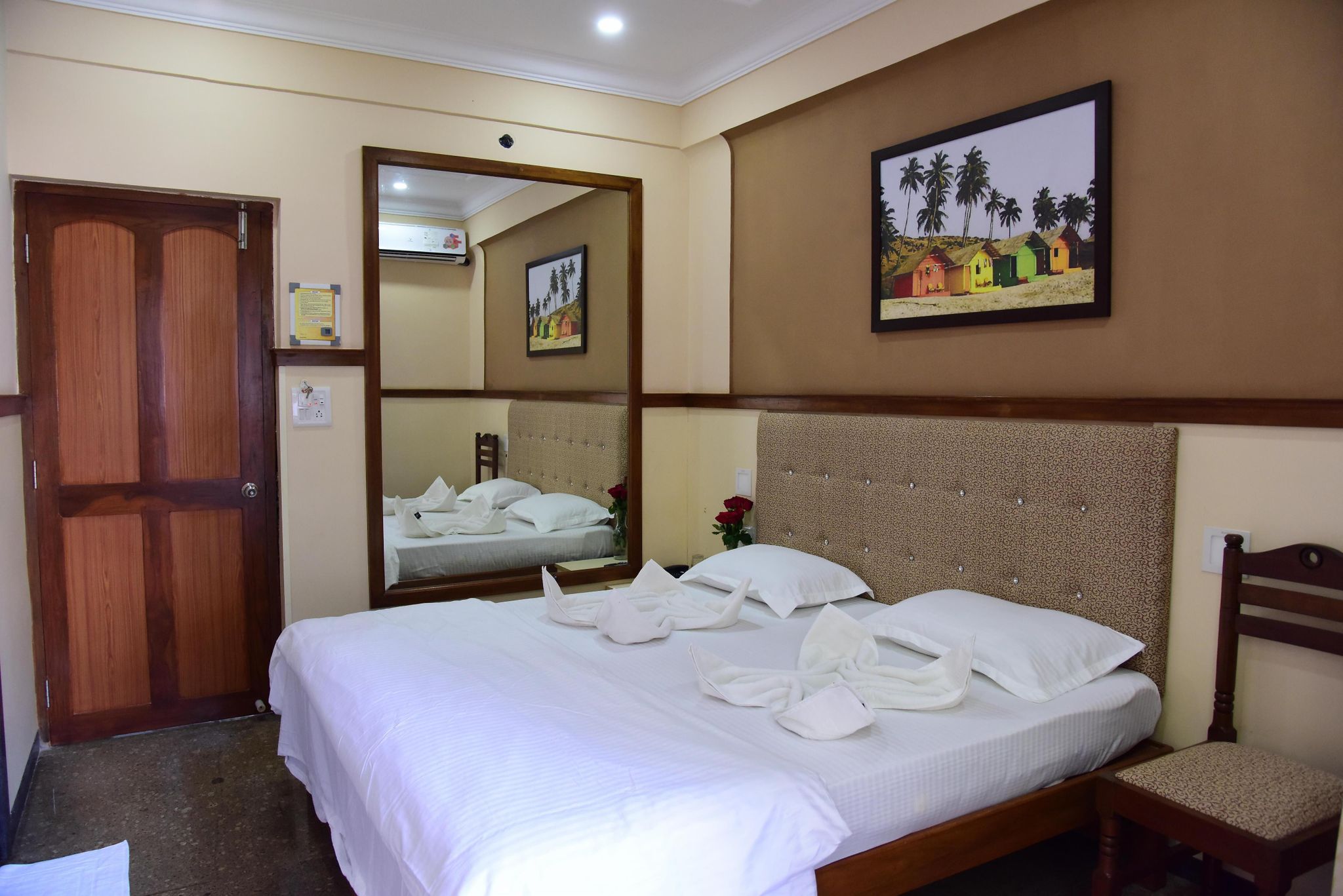 Studio (2 Single Bed / 1 Double Bed)