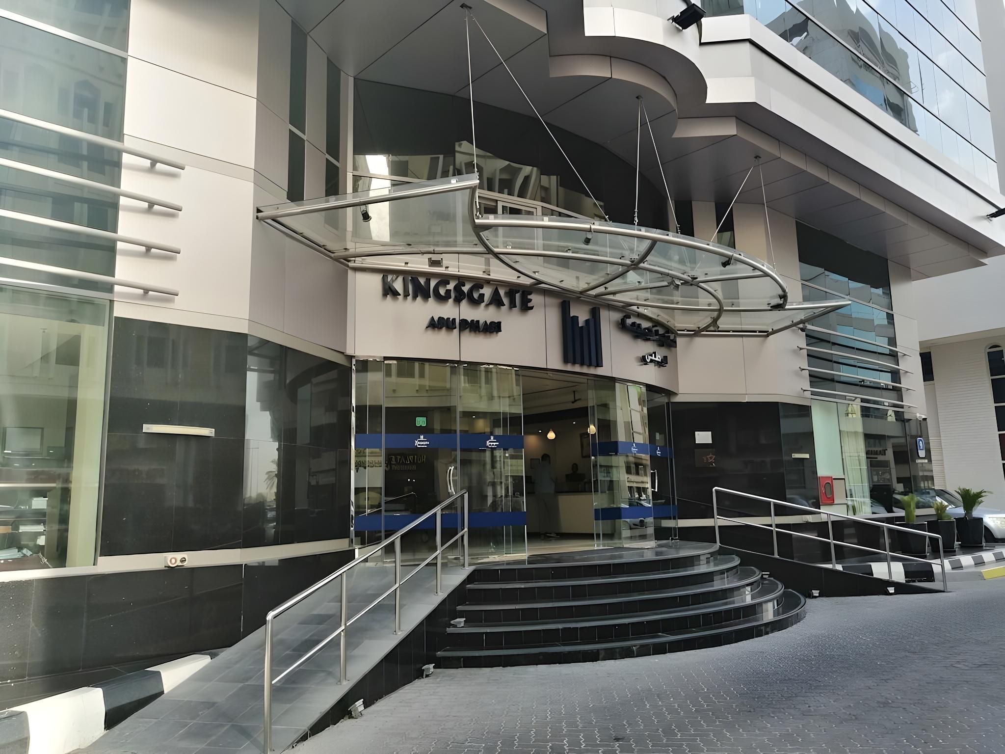 undefined Kingsgate Hotel Abu Dhabi by Millennium 6
