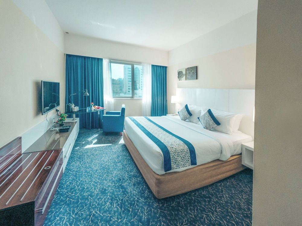 undefined Kingsgate Hotel Abu Dhabi by Millennium 9