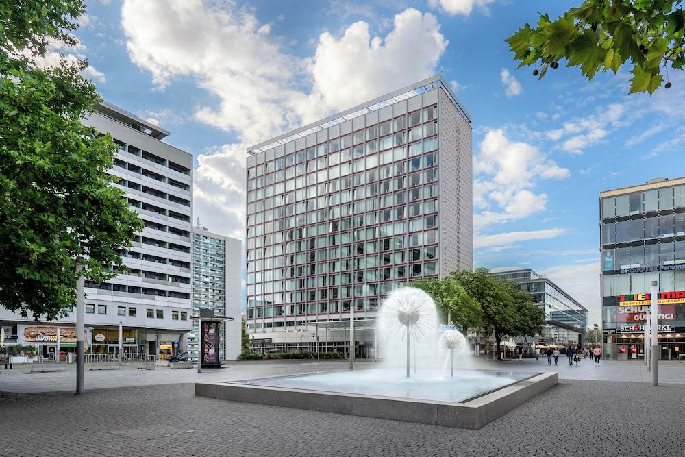 undefined Occidental Dresden Newa 4