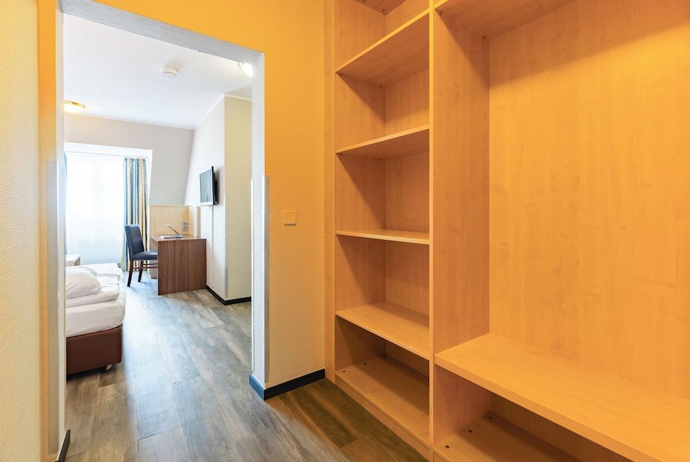 Garner Hotel Cologne Porz - Airport by IHG Standard Room 16