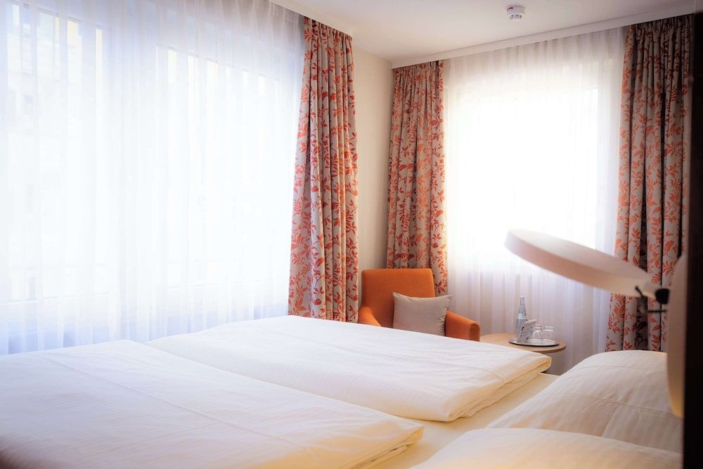 Hotel Azenberg Stuttgart, Sure Hotel Collection by BW Comfort Room, 1 Double Bed (Cozy Sitting Corner) 2