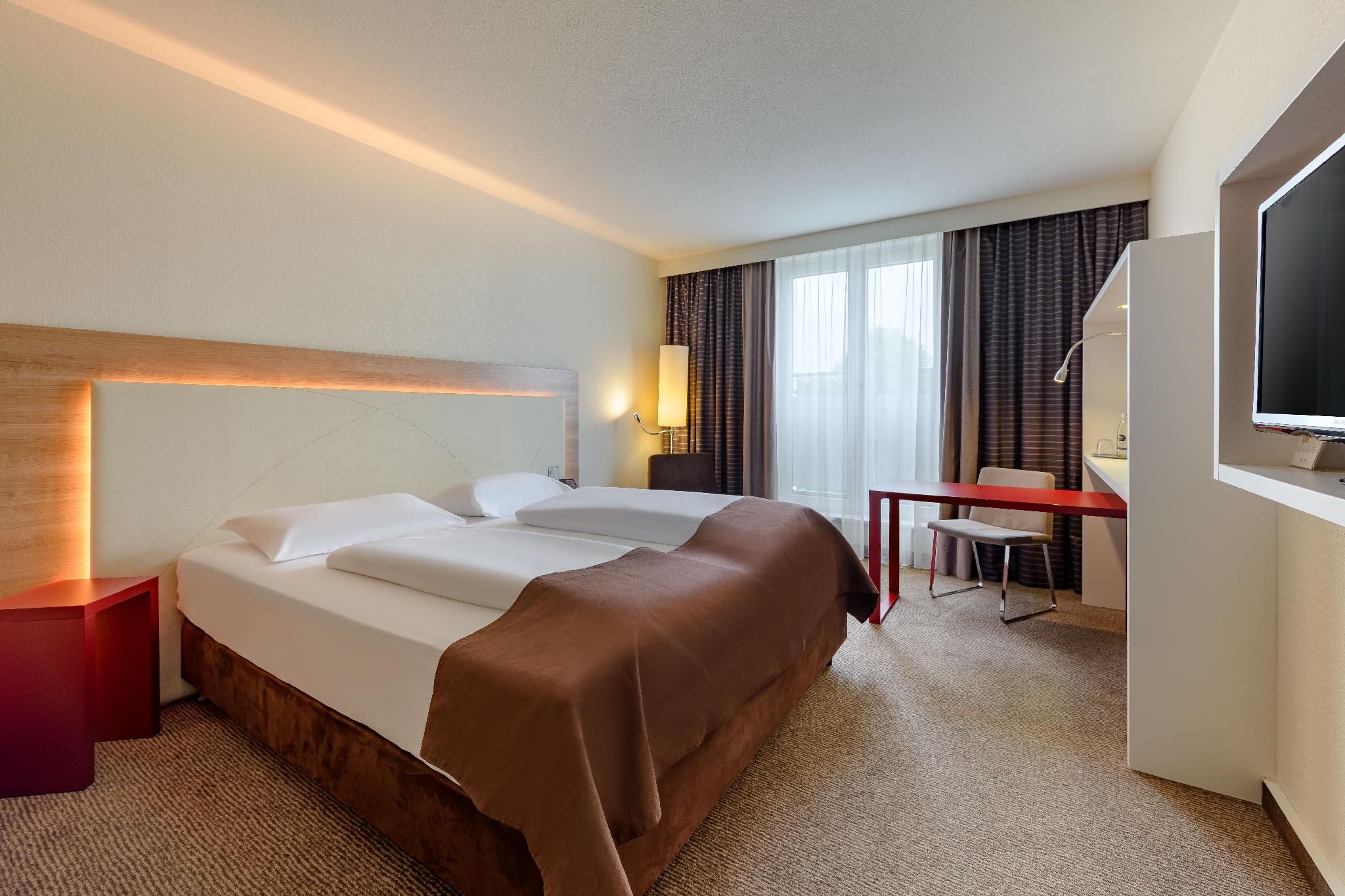 Standard Room with King Bed