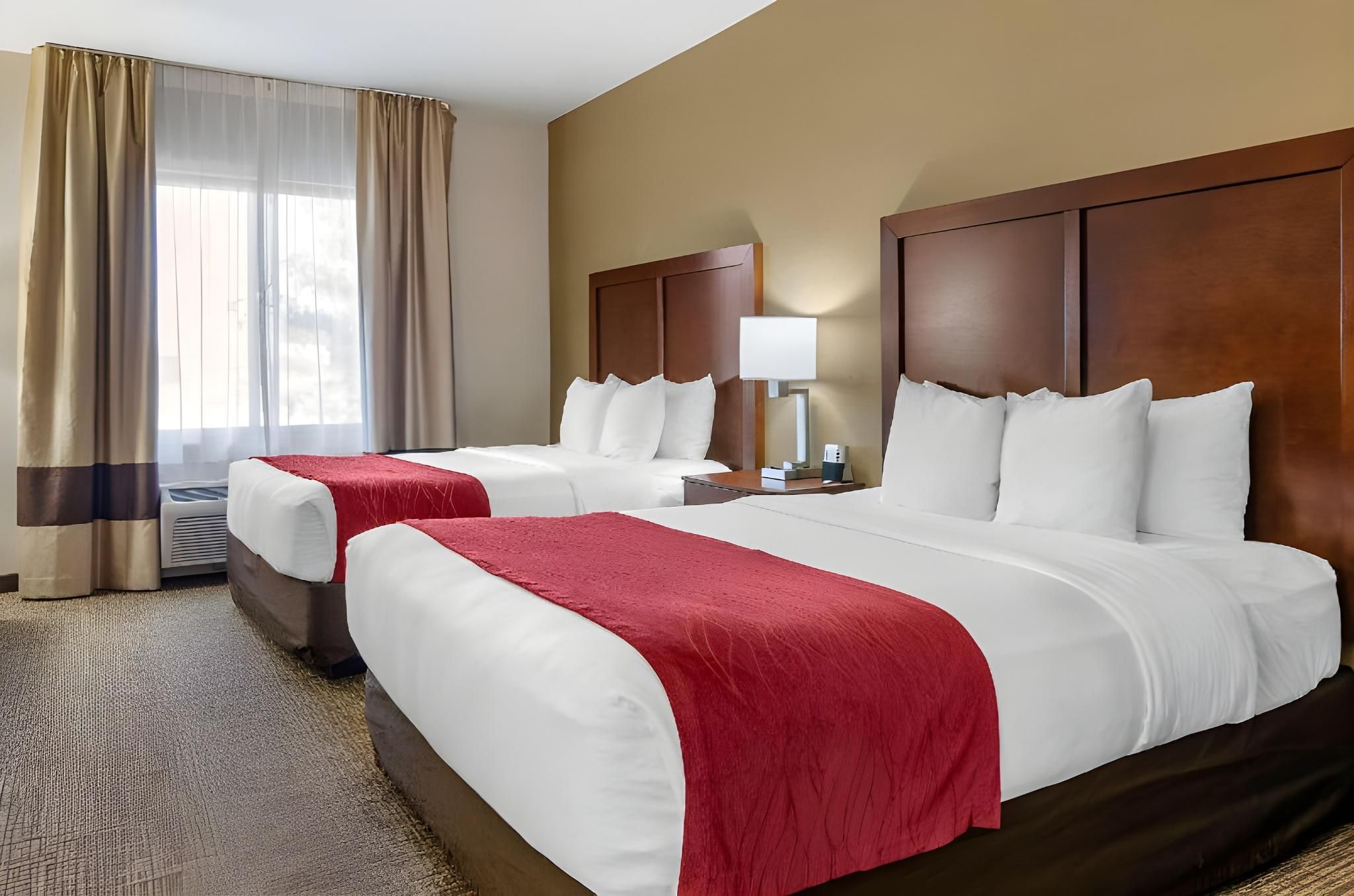 2 Queen Beds, Nonsmoking, Accessible