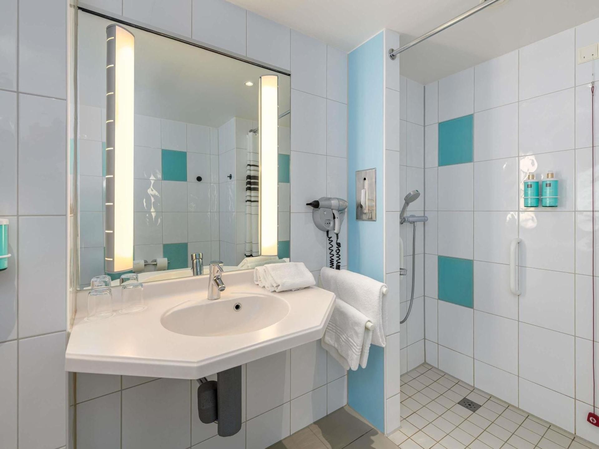 undefined Novotel Aachen City 4