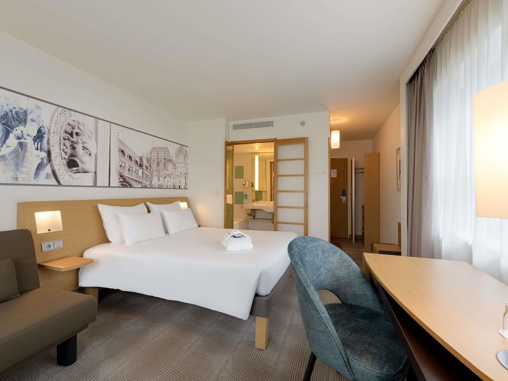 undefined Novotel Aachen City 9