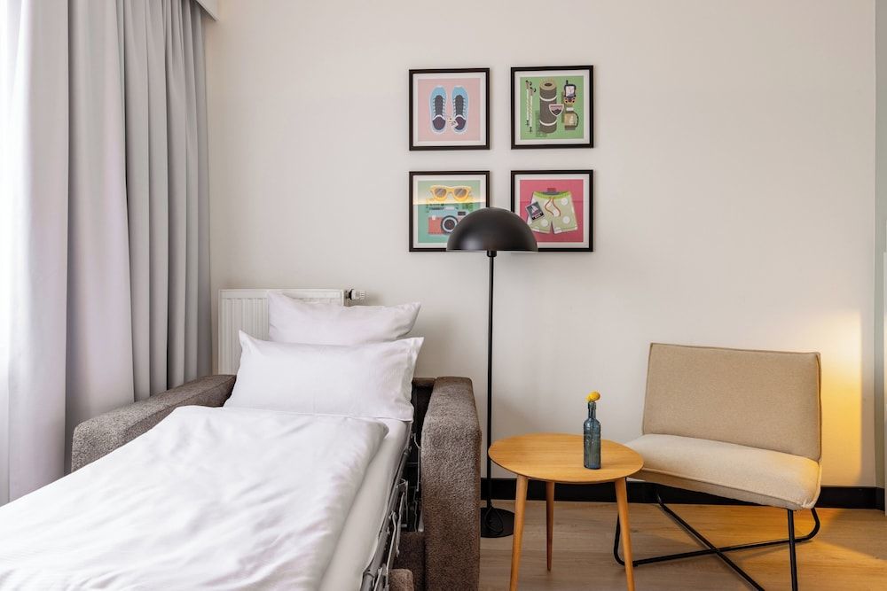 Garner Hotel Oberhausen by IHG Family Room, Multiple Beds (Family Room) 10