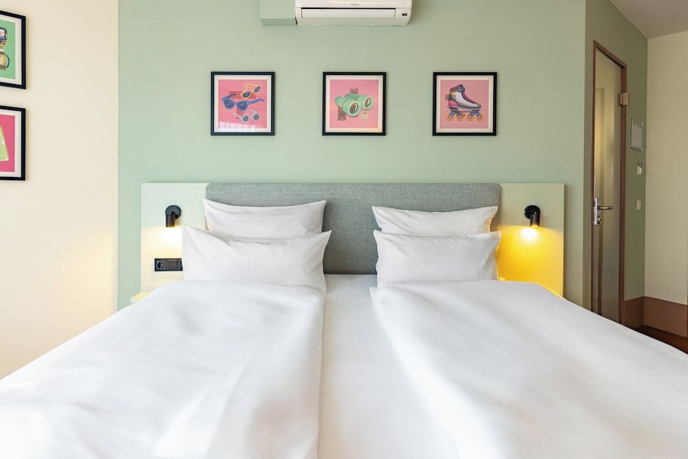 Garner Hotel Oberhausen by IHG Family Room, Multiple Beds (Family Room) 8