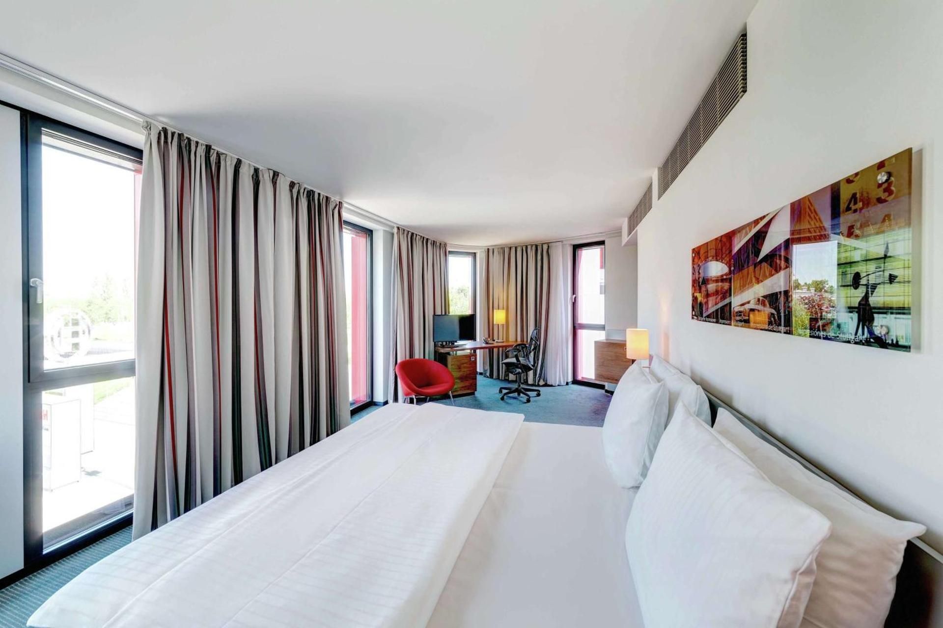 Queen Accessible Room