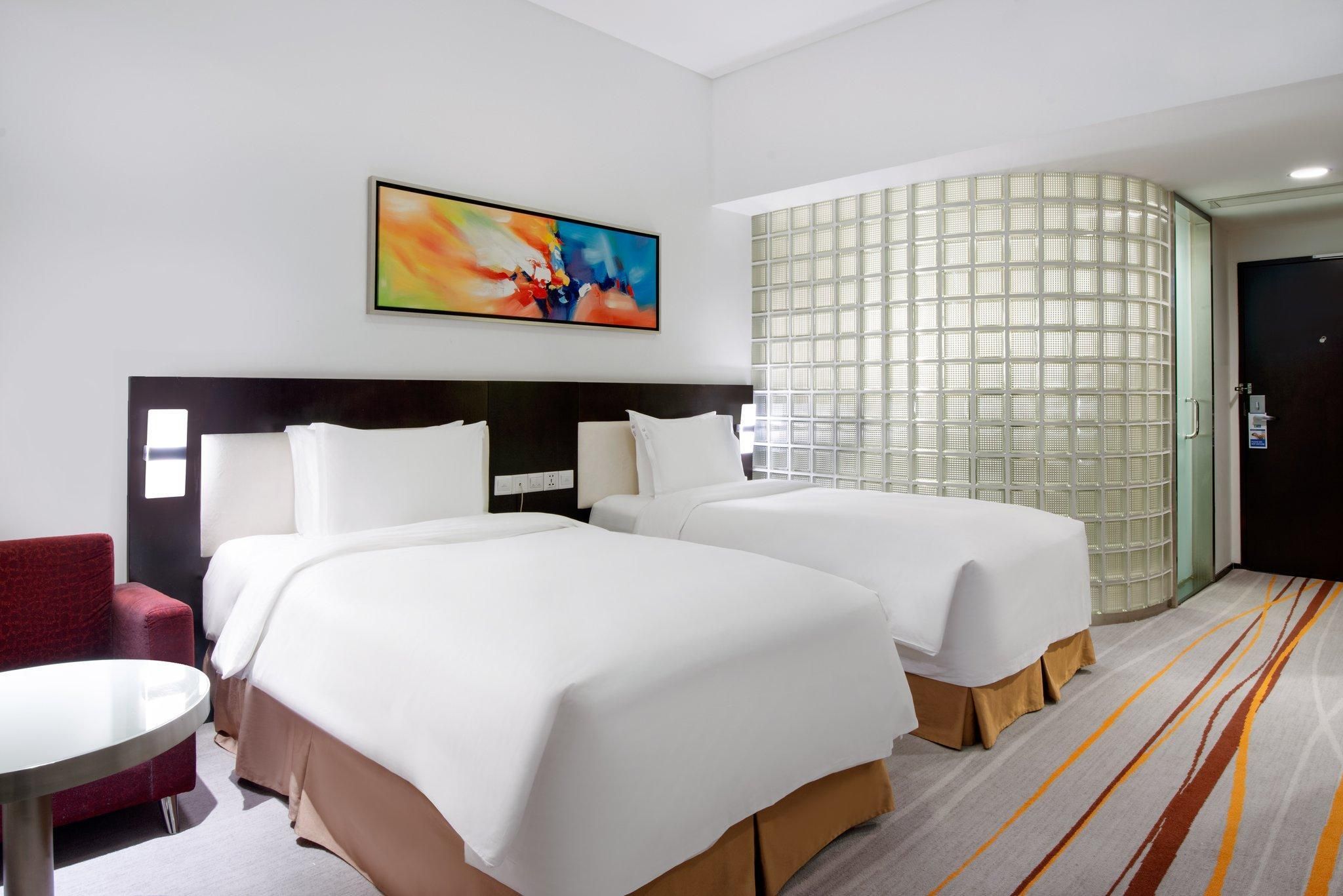 2 Twin Beds Standard