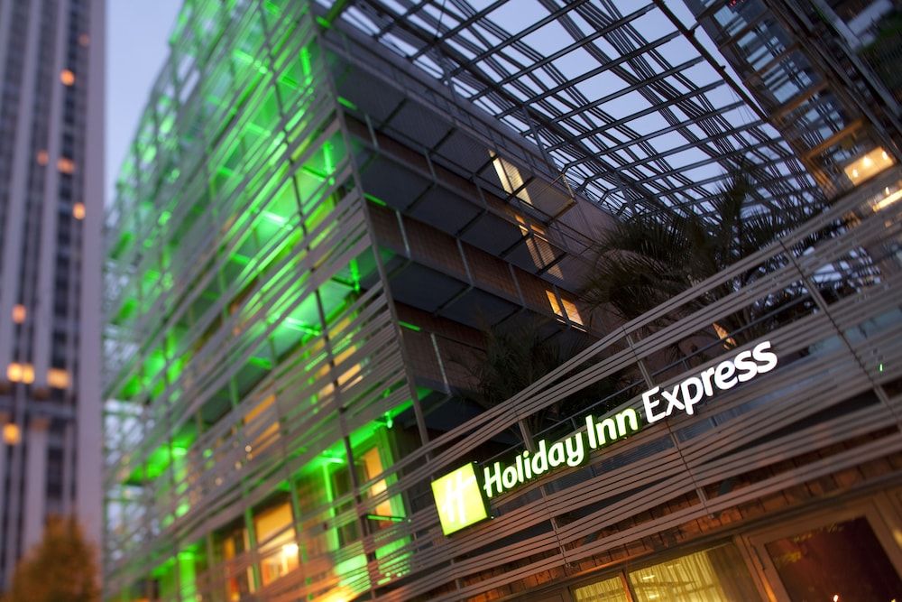 undefined Holiday Inn Express Paris-Canal de la Villette by IHG 10