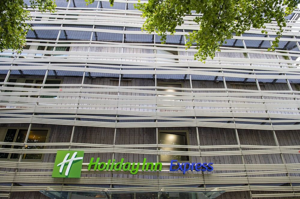 undefined Holiday Inn Express Paris-Canal de la Villette by IHG 5