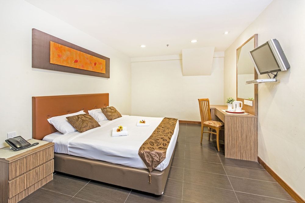 Hotel 81 Tristar Deluxe Room, 1 King Bed 2