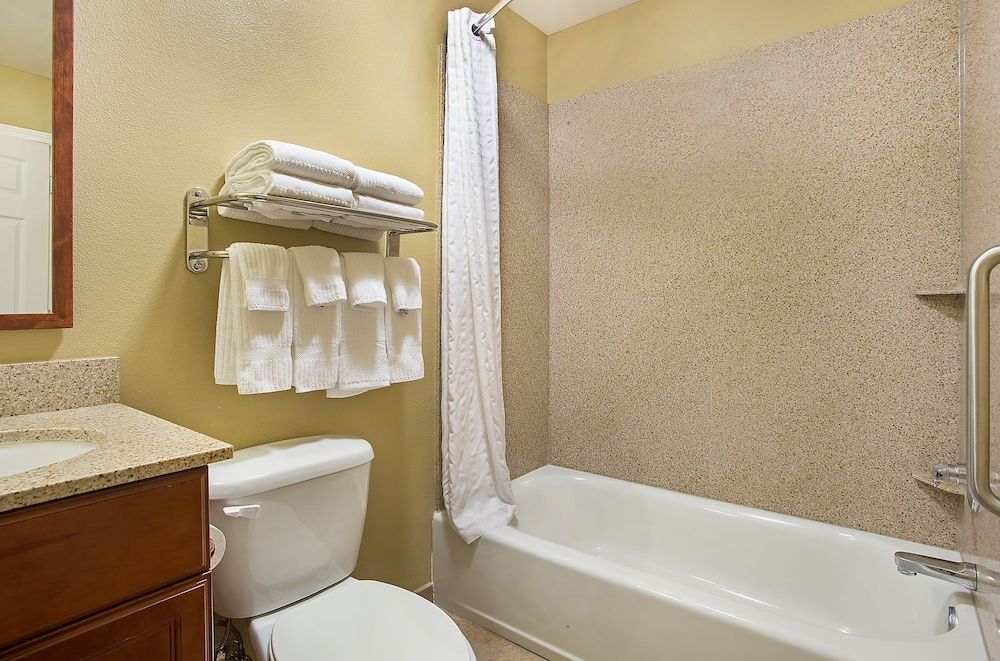 Suite, 1 Queen Bed with Sofa bed