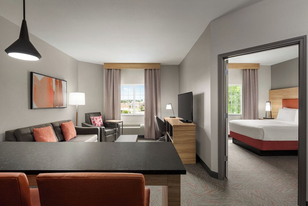 Suite, 1 Queen Bed with Sofa bed