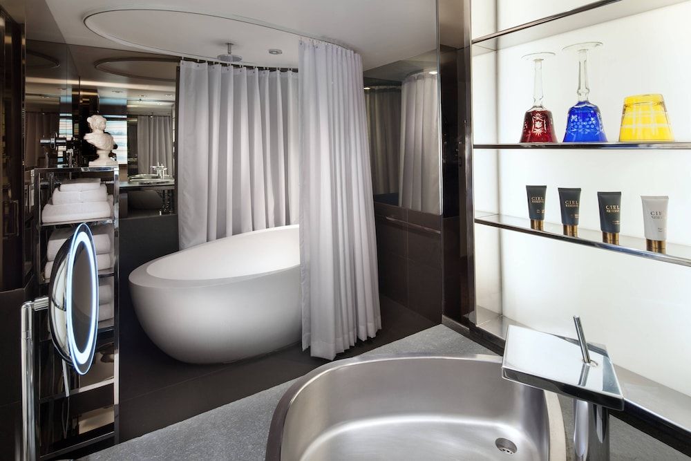 SLS Hotel, a Luxury Collection Hotel, Beverly Hills Superior Room, 2 Double Beds 4