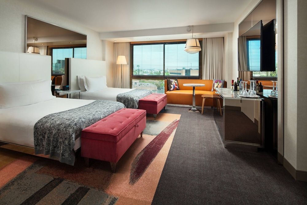 undefined SLS Hotel, a Luxury Collection Hotel, Beverly Hills 9