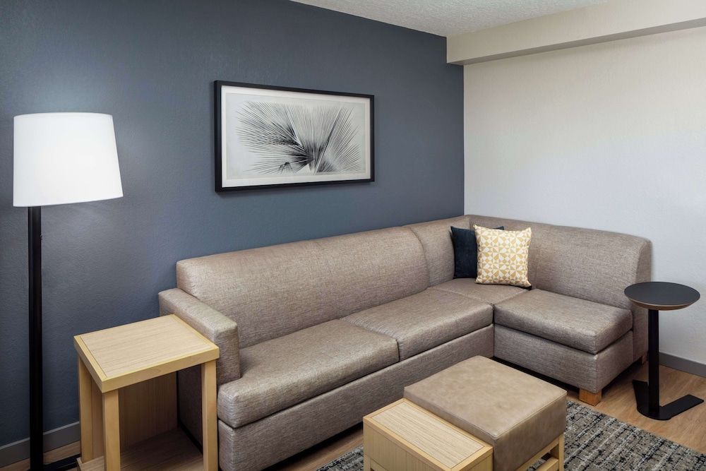 Room, 1 King Bed (High Floor)
