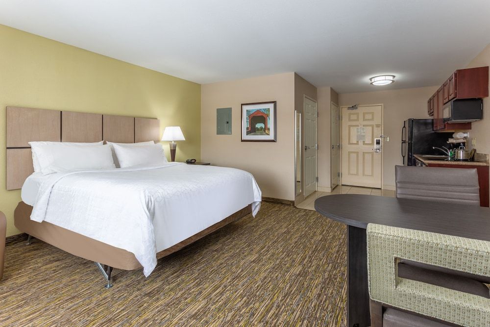 Studio Suite, 1 King Bed, Accessible (Mobility Accessible)