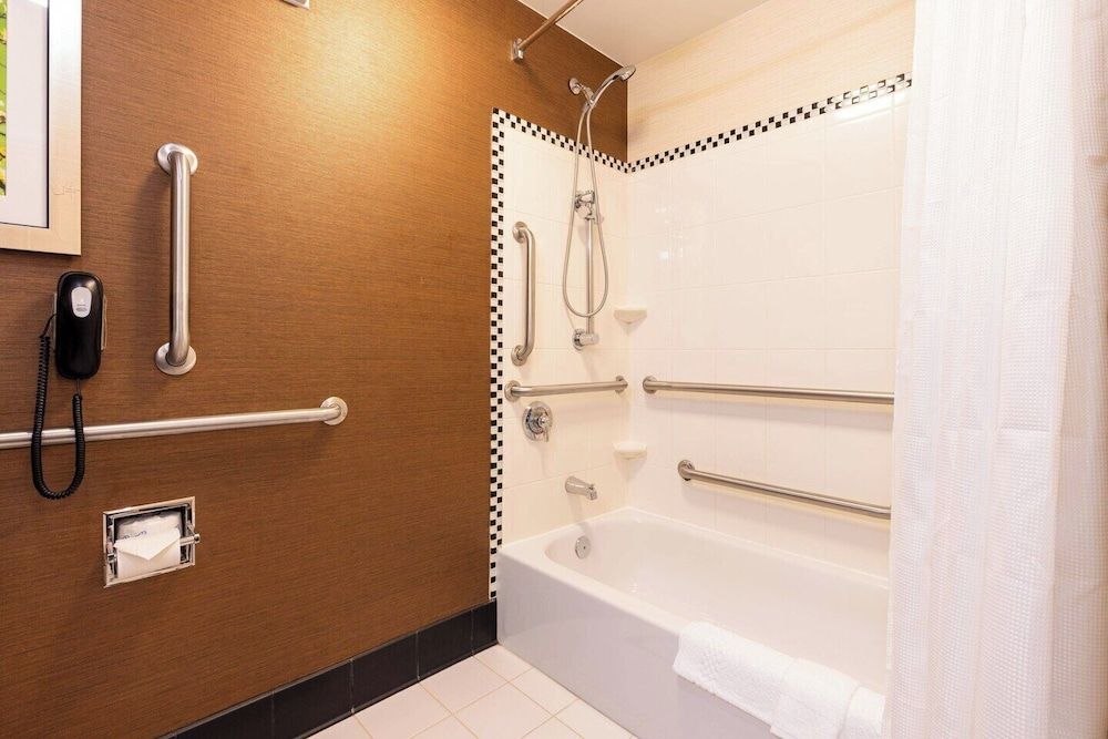 Studio, 2 Queen Beds, Non Smoking (Mobility/Hearing Accessible, Tub)