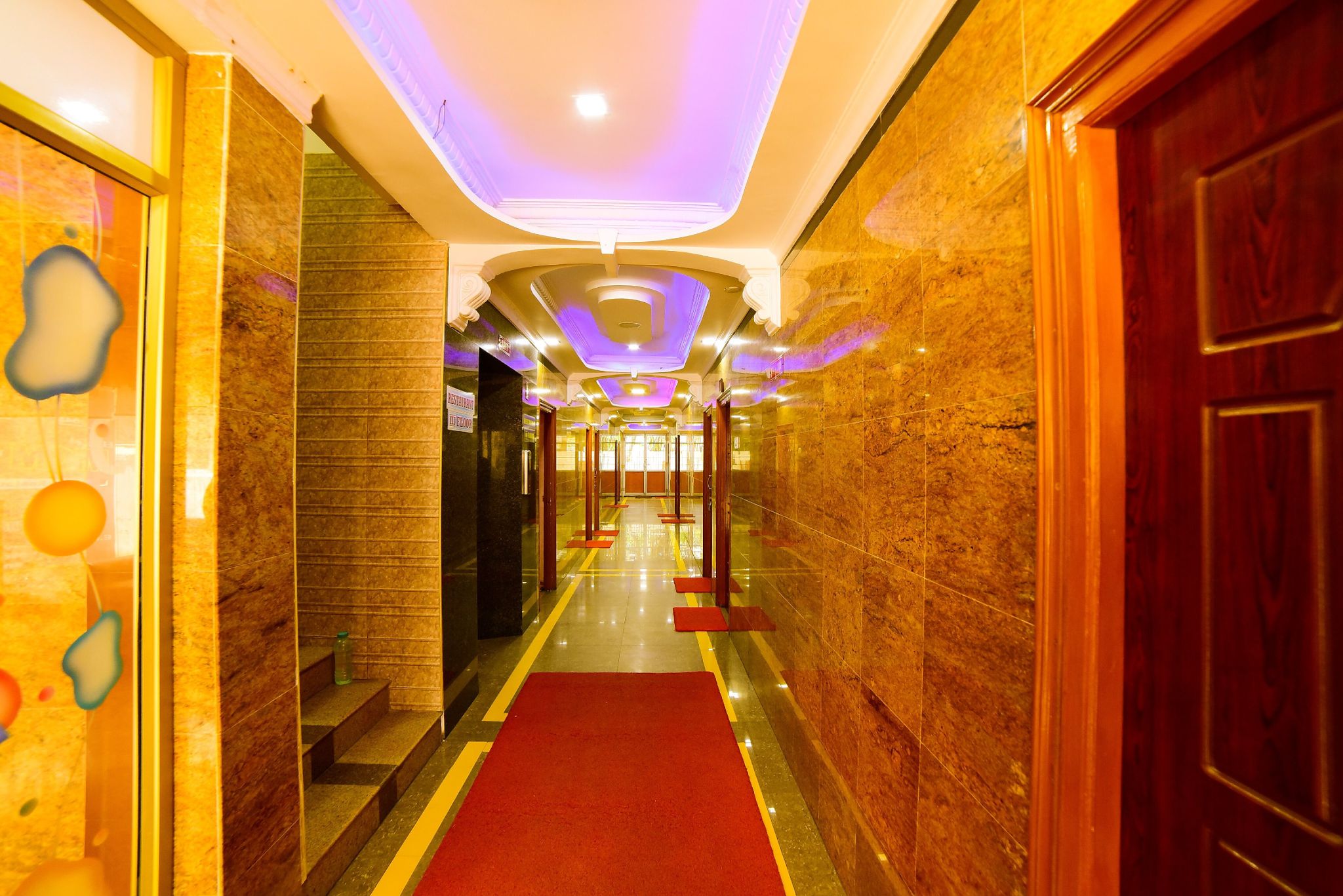 undefined Hotel MCM Towers 4