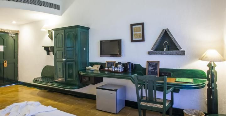 Halez Sparsa Thiruvannamalai Standard Room 12