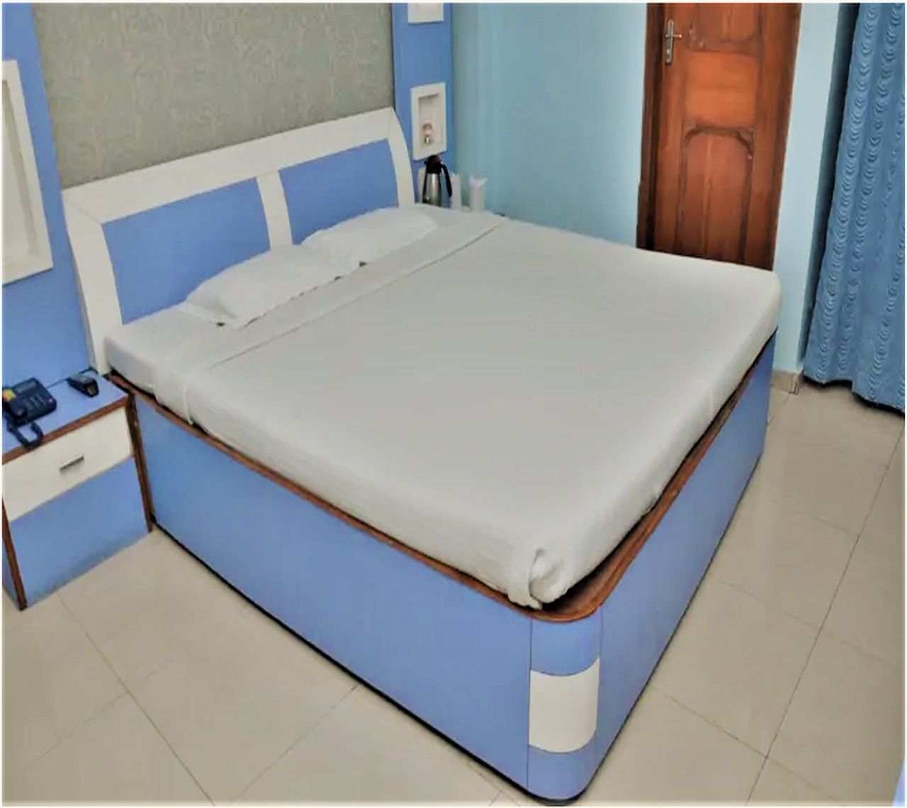 Hotel Grand Arjun Deluxe Non AC