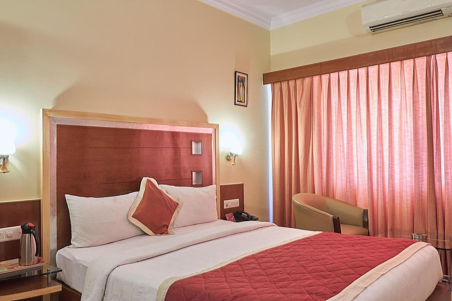 Bisque Magaji Orchid Standard AC 12