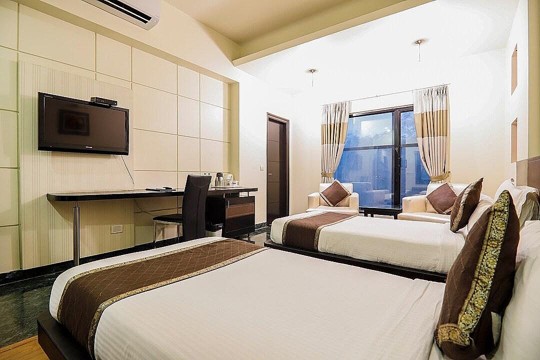 Hotel Mosaic Deluxe Room 21