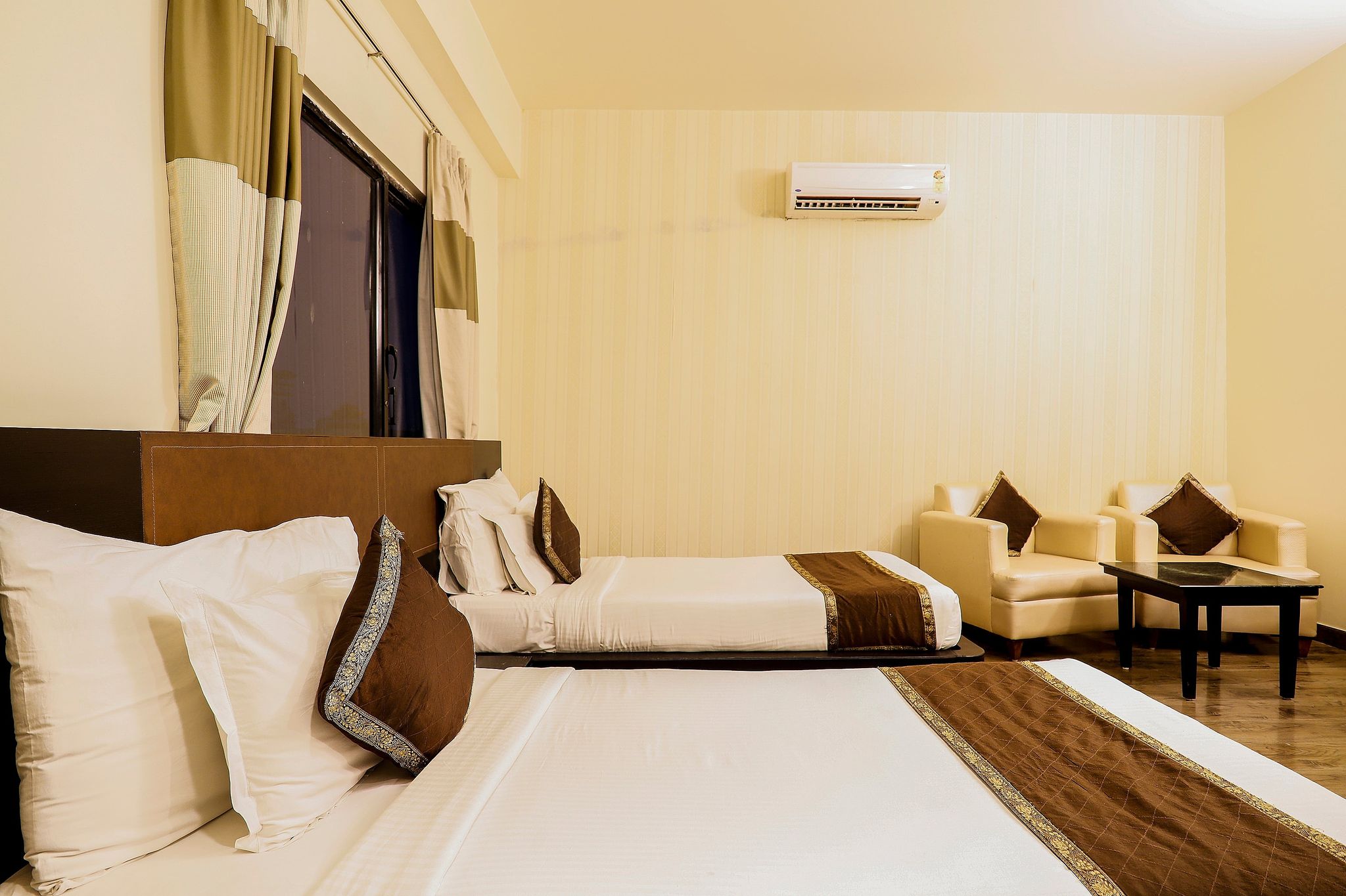 Hotel Mosaic Deluxe Room 7