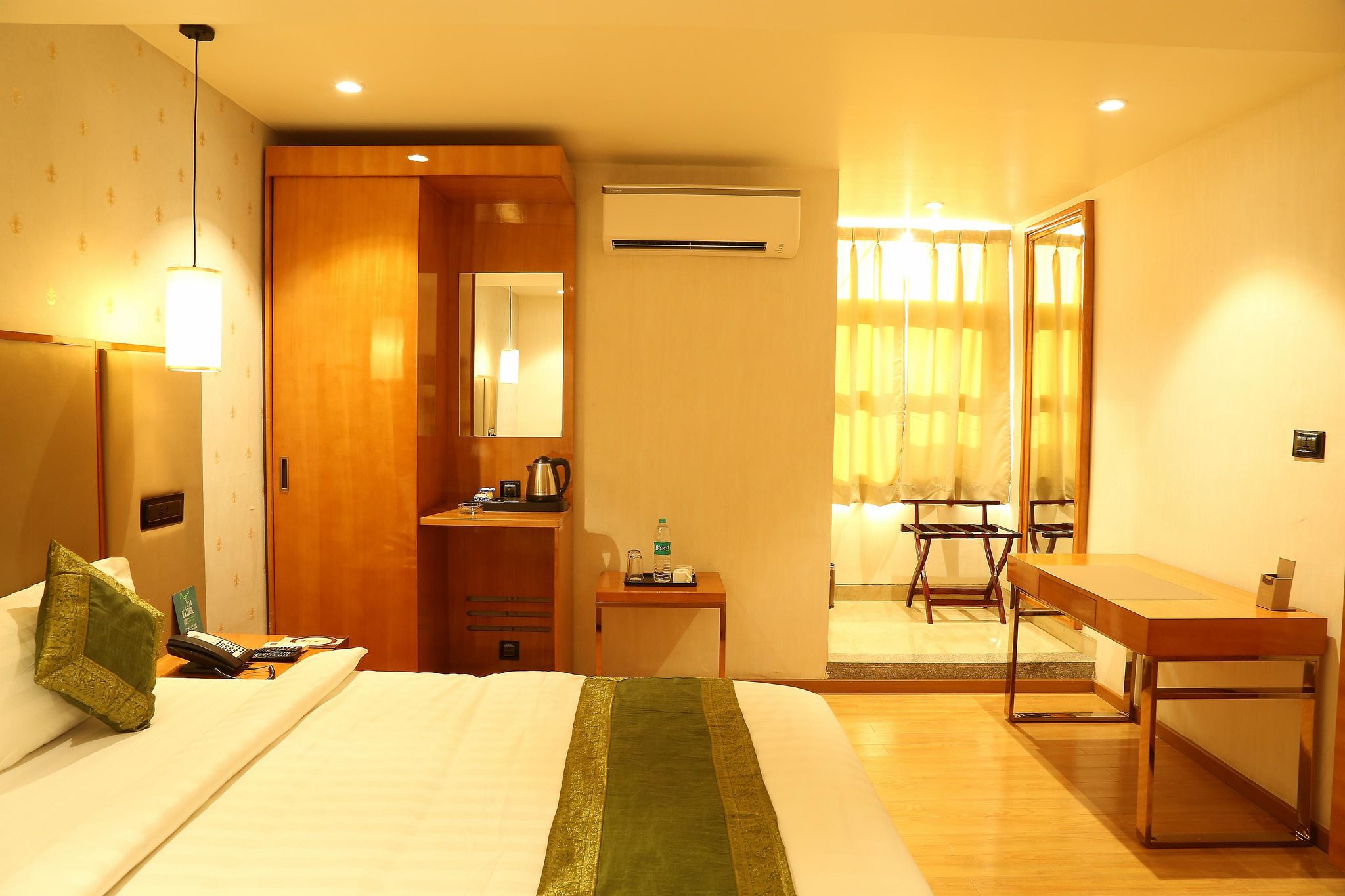 Hotel Reva Regency Standard Room 3