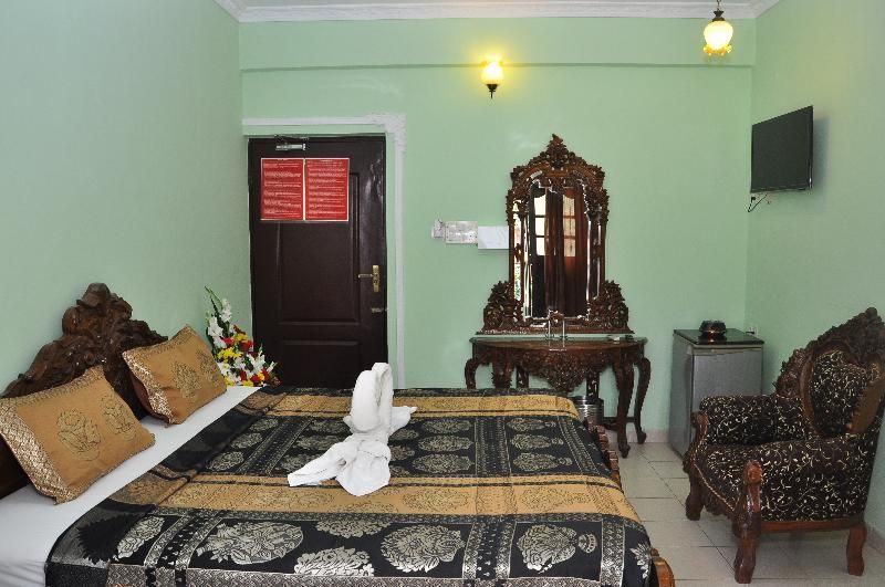 Deluxe Single Room