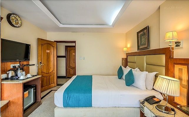 Golden Metro Hotel Classic Room 11