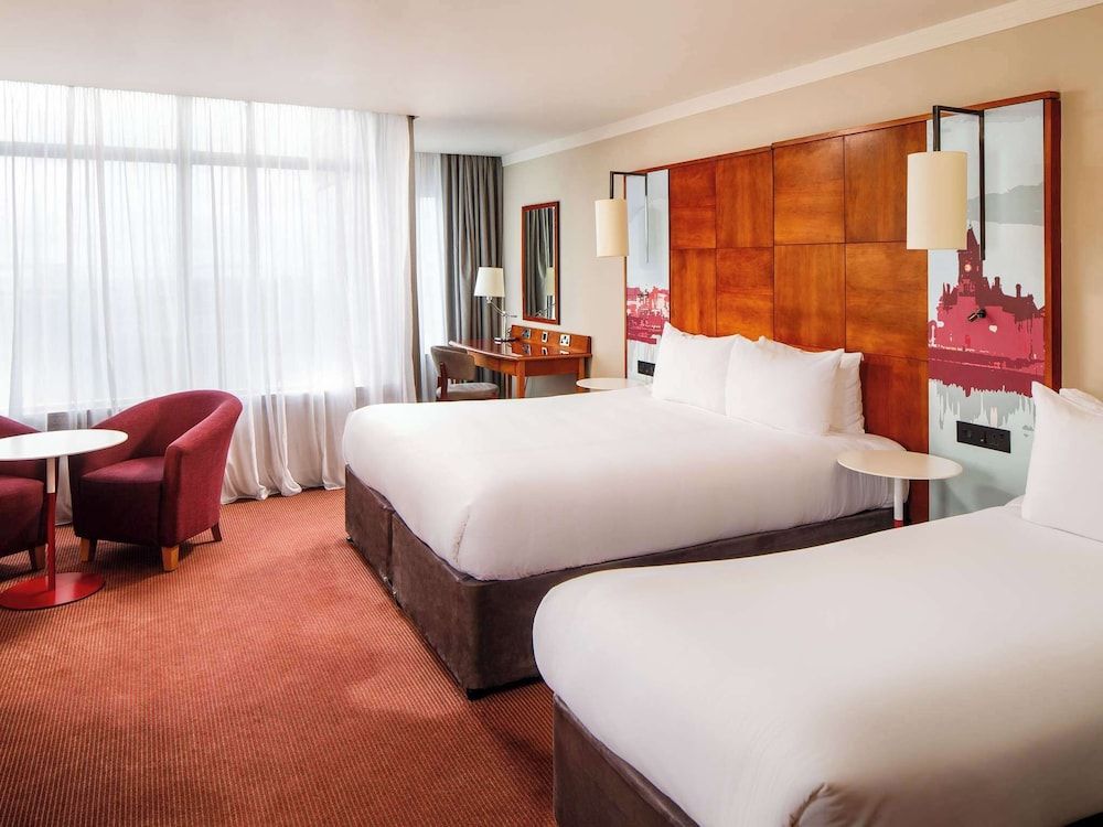 undefined Holland House Hotel Cardiff By Sunday 9