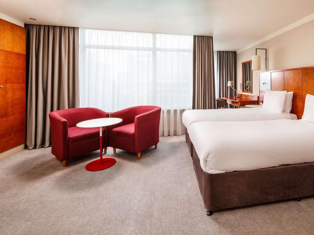 undefined Holland House Hotel Cardiff By Sunday 8
