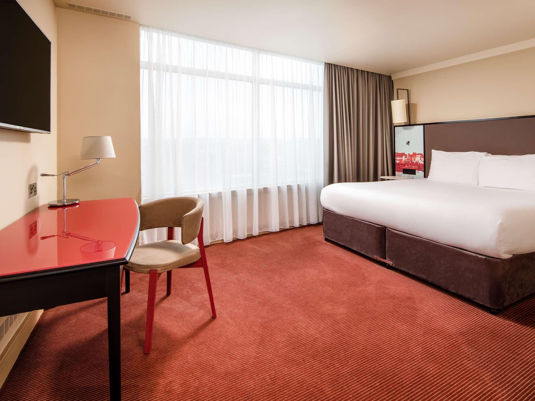 undefined Holland House Hotel Cardiff By Sunday 2