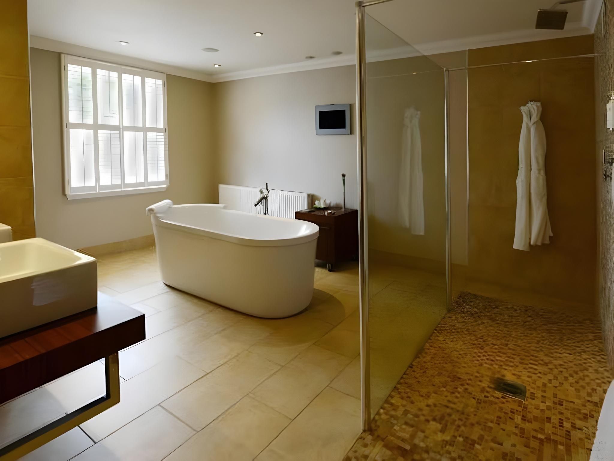 undefined Rocpool Reserve Hotel and Chez Roux Restaurant 8